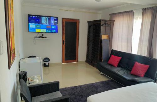 Hazyview House | VM Guesthouse