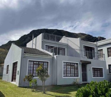 Voelklip House | Voelklip Holiday Home