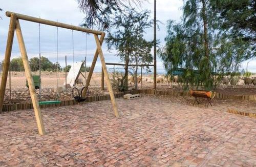 Oudtshoorn Ski Chalet | Volmoed Cottage