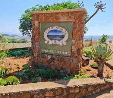 Emakhazeni Apartment | Wagenbietjieshoek Wilgekraal Farmhouse