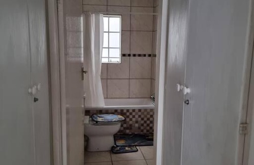 Greater Johannesburg Metropolitan Area Apartment | Waldorf II 3 Bedroom Apartment