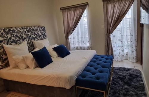 Greater Johannesburg Metropolitan Area Apartment | Waldorf II 3 Bedroom Apartment