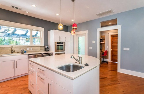 Paso Robles House | Walk to Downtown + EV Charger | Paso Robles Wine Country | Bungalow on Vine