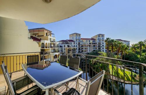 Century City Apartment | Walkable, pools, park and great for families