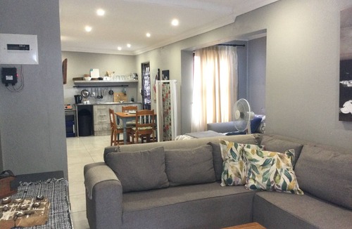 Parys Cottage | Walking distance to all Antique shops, Restaurants and popular attractions