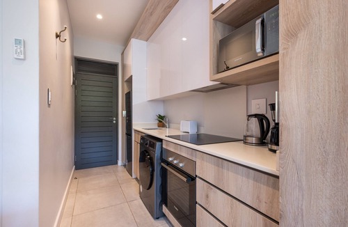 Port Zimbali Apartment | Warm Studio Apartment , Aircon , Pool