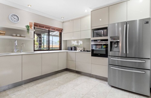 West Beach House | Warwick Coastal Harmony