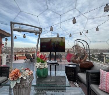 Istanbul City Center Apartment | Waterfront Apartment by the Tram - Terrace with Dome & Golden Horn View in Fatih