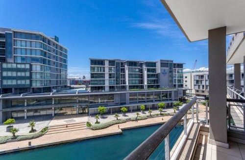 Victoria and Alfred Waterfront Apartment | Waterfront Canal Luxury Apartment