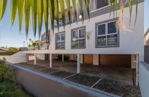 Knysna Central Apartment | Waterfront Delight
