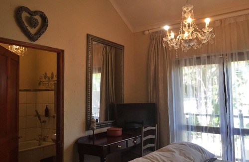 Pretoria Apartment | Waterhouse Guest Lodge - "Alber" sleeps