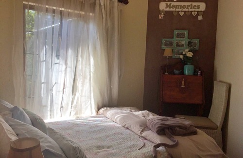 Pretoria Apartment | Waterhouse Guest Lodge - "Alber" sleeps