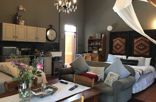 Pretoria Apartment | Waterhouse Guest Lodges 295 Indus Street