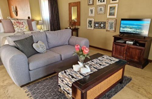 Kosmos House | Watershed Guest House