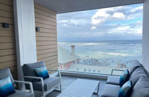 Redhill Apartment | Wavescape Surfers Lookout Stay
