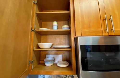 Prescott House | "We had a Fabulous Stay" Charming townhome in superb Oakland with WiFi, AC