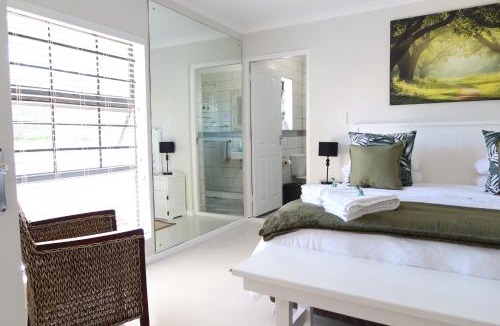 Port Elizabeth Apartment | Weaver Lane Country Escape - The Bandit Porcupine