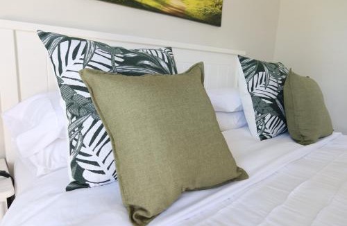 Port Elizabeth Apartment | Weaver Lane Country Escape - The Bandit Porcupine