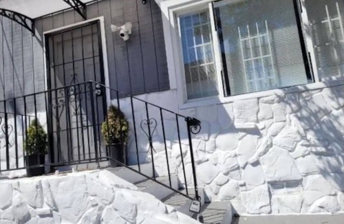 Oakland House | Welcoming 2-bedroom house with AC in Oakland