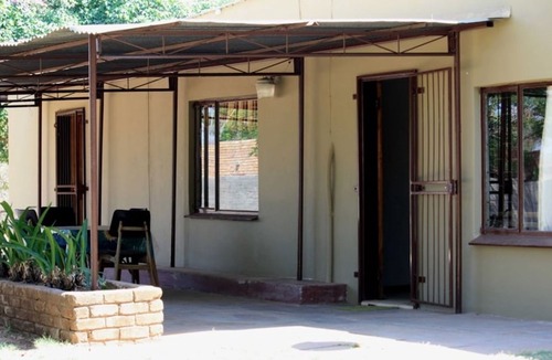 Lephalale Hotel | Welcoming Farmhouse in Limpopo Province