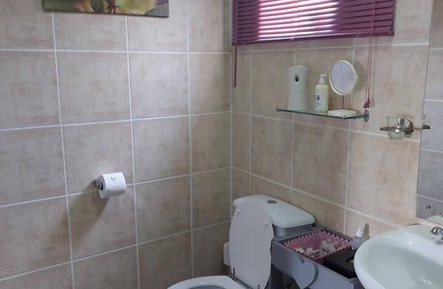 Ermelo House | West Street Inn - Ermelo