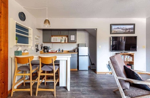 West Meadows House | West Village-Large Lovely Private Home in Kirkwood