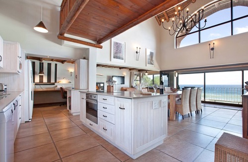 De Kelders Villa | Whale Huys: Direct ocean-front villa, 4br/ba, Wifi, Infinity Pool