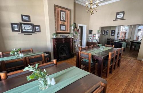 Bloemhof Cabin | WhyNot Restaurant & Guest Lodge