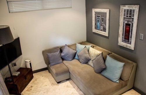 Claremont House | Wild Olive Guest House & Villa