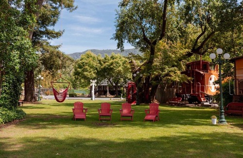 Nice House | Wild Wild West Railroad Caboose Cabin