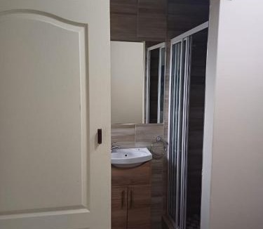 Three Rivers House | Willow Guesthouse