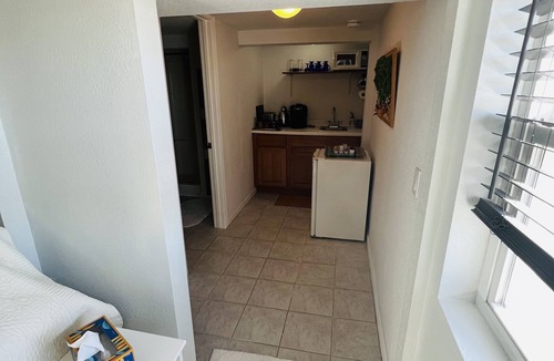 Skyhawk Commmunity Apartment | Wine Country guest house SVR26-102