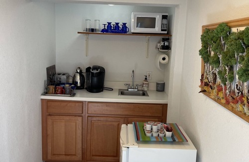 Skyhawk Commmunity Apartment | Wine Country guest house SVR26-102