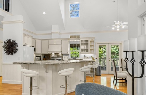 St. Helena Cottage | Wine Country Private Oasis