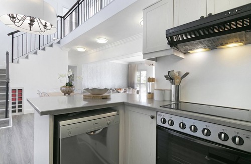 Stellenbosch Villa | Winelands Golf Lodges 3