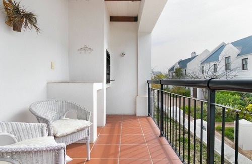 Stellenbosch Villa | Winelands Golf Lodges 10