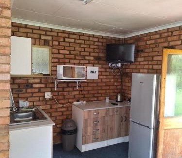 Boksburg House | Woodpecker Bachelor Cottage