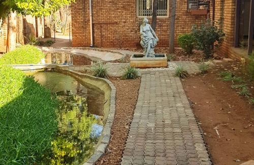 Pretoria House | XYZ Guest House-King Bed Room