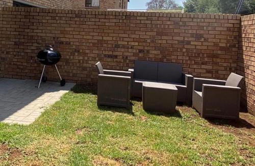 Germiston Apartment | Yanaz Place