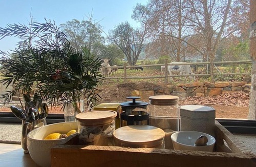 Curry's Post House | Yellowwoods Farm - WILLOUGHBYS COTTAGE and OLD STABLES COTTAGE