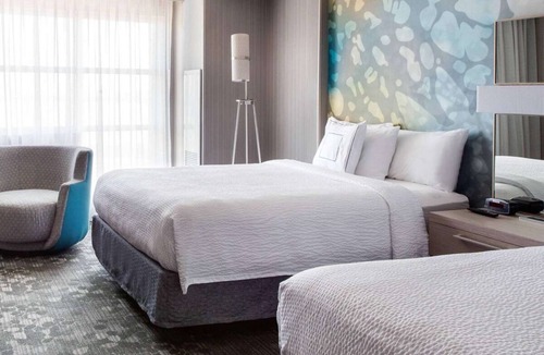 Emeryville Hotel | Your Home Away From Home! w/Pool, Short Drive to The Greek Theatre!