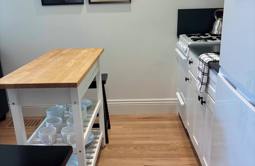 Dolores Heights Condo | Your LUXURY Home Away From Home in Beautiful Noe Valley