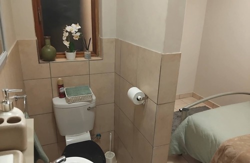 Kraaifontein Bed & Breakfast | Your tranquil Cosy Semi- detached Guest wing in Cape Town’s Northern Suburbs!