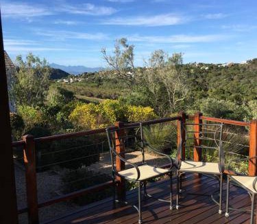 Brackenridge Private Residential Estate House | 380 m² House ∙ 3 bedrooms ∙ 6 guests