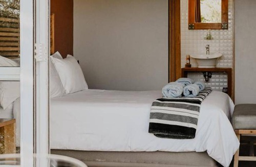 Robertson Apartment | 200 m² Apartment ∙ 3 bedrooms ∙ 8 guests