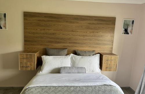 Deneysville House | Zari on Vaal Country Lodge