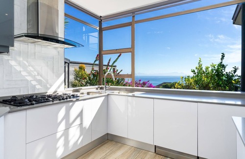 Mountainside Apartment | Zaria Sun Family - Three Bedroom Apartment, Sleeps 6