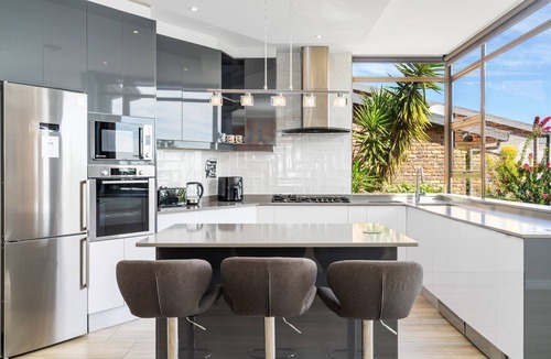 Mountainside Apartment | Zaria Sun Family - Three Bedroom Apartment, Sleeps 6