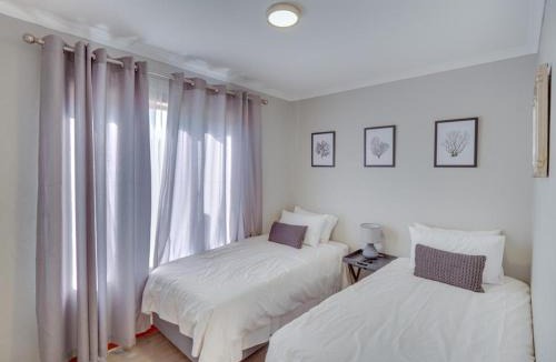 Leeupoort House | Zebula 1 Pela Lodge, 2-bedroom cottage