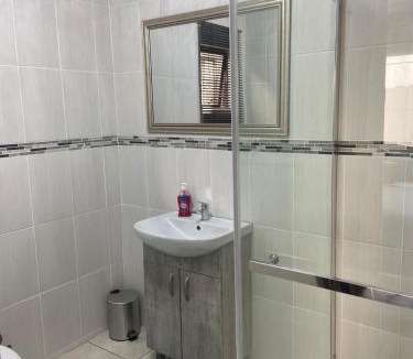 Embalenhle Apartment | Zondile's guest lodge